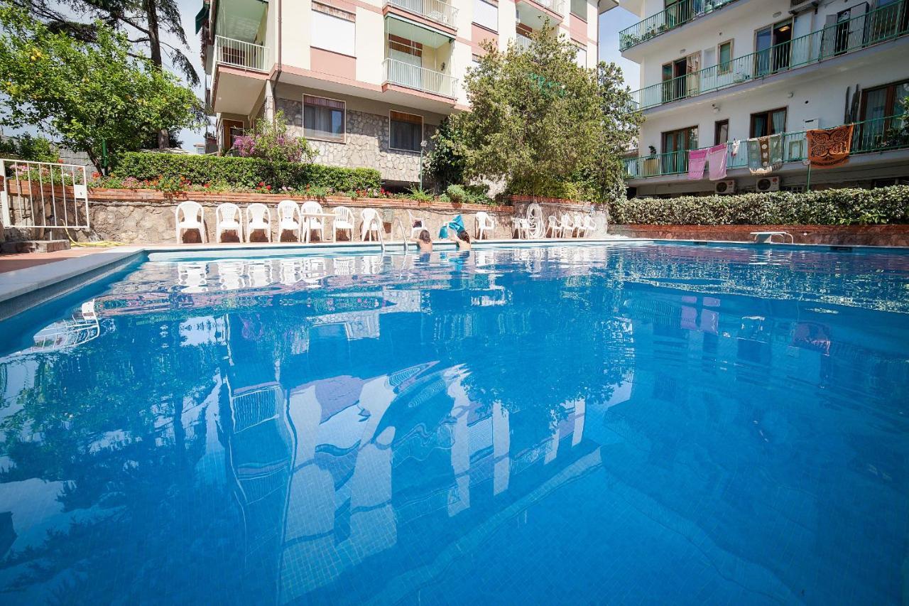 Maison Chanel Luxury & Pool Sorrent Exterior foto